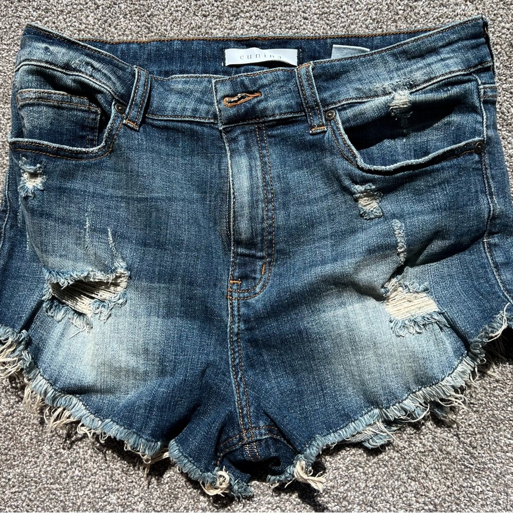 Eunina Lulu High Rise Shortie distressed jean shorts size L